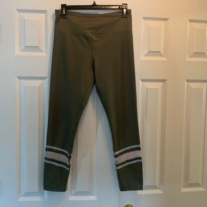 Zyia Army Green, high waisted leggings